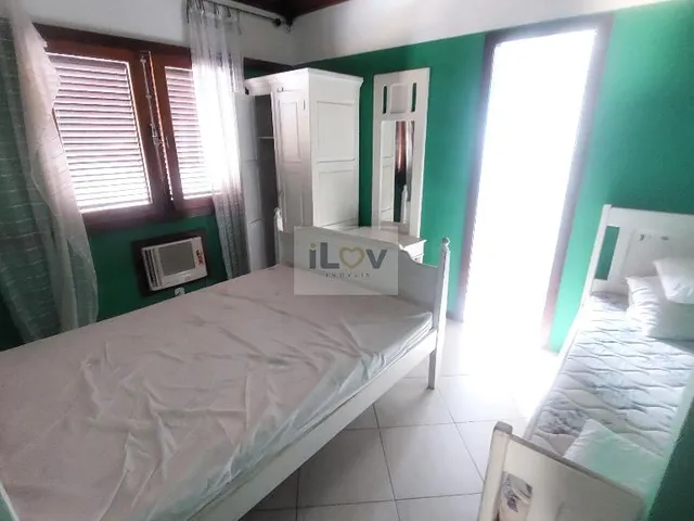 Imagem 13: Casa com 5 quartos (3 suítes) + Piscina e Espaço Gourmet completo Pertinho da Praia de