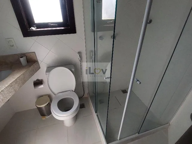 Imagem 15: Casa com 5 quartos (3 suítes) + Piscina e Espaço Gourmet completo Pertinho da Praia de