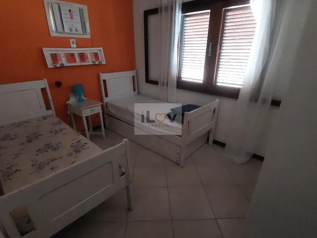 Imagem 16: Casa com 5 quartos (3 suítes) + Piscina e Espaço Gourmet completo Pertinho da Praia de