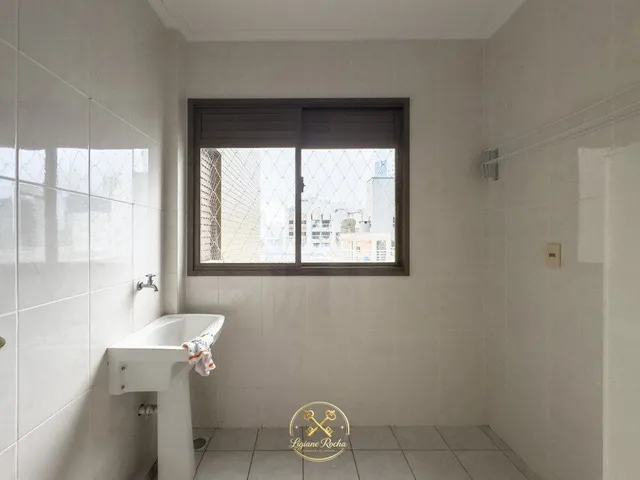 Imagem 15: Apartamento á venda mobiliado e decorado, com 3 dormitórios na Av. Brasil em Balneário