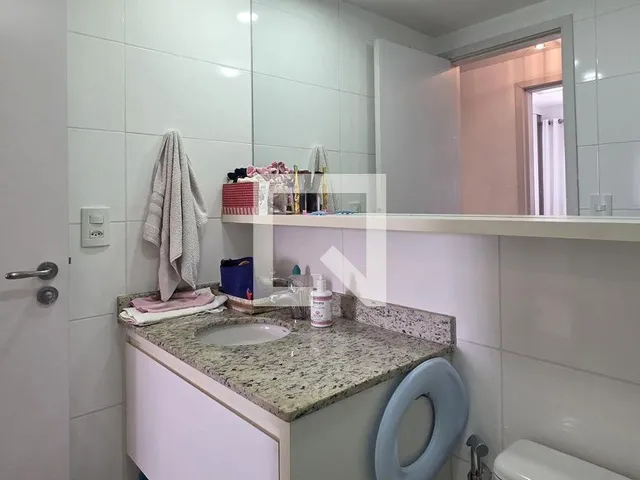 Imagem 3: Este apartamento de 68 metros quadrados oferece uma combinação perfeita de conforto e