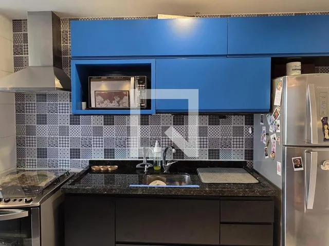 Imagem 8: Este apartamento de 68 metros quadrados oferece uma combinação perfeita de conforto e