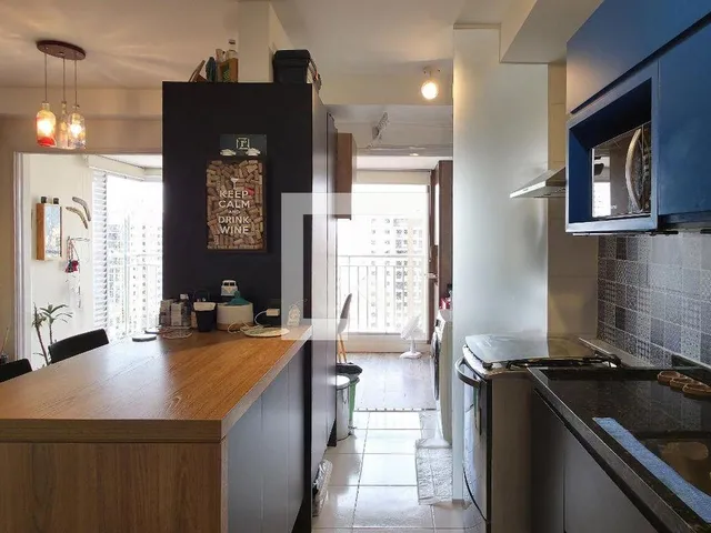 Imagem 12: Este apartamento de 68 metros quadrados oferece uma combinação perfeita de conforto e