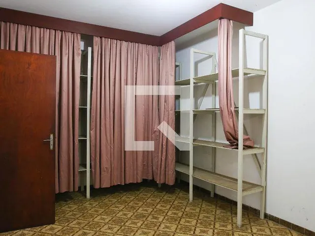 Imagem 14: Esta impressionante casa oferece tudo que você precisa para viver com conforto e estilo