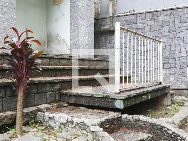 Imagem 3: Esta impressionante casa oferece tudo que você precisa para viver com conforto e estilo
