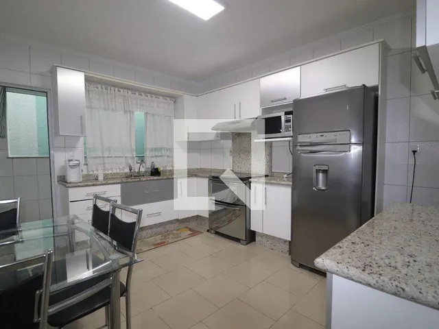 Imagem 11: Localizada na cidade de Santo André, no charmoso bairro Jardim Bela Vista, esta casa
