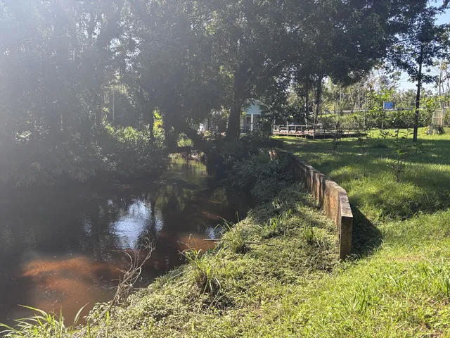 Imagem 13: Chácara com rio