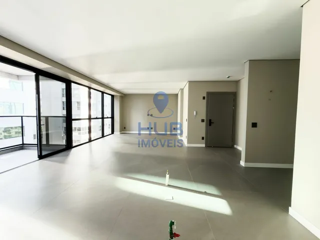 Imagem 14: Diferenciado com 4 Dormitórios À Venda Sendo 4 Suítes, 255.5 M² por - R$ 8.100.000,00 - Centro - Bal. Camboriú/Sc