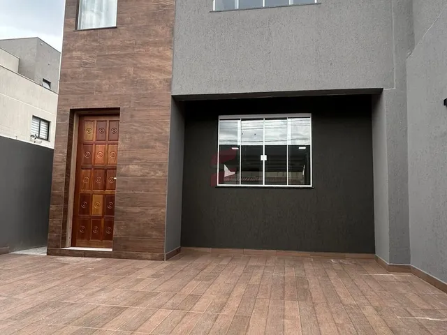 Imagem 1: SOBRADO com 2 dormitórios para alugar com 125m² por R$ 2.700,00 no bairro Centro