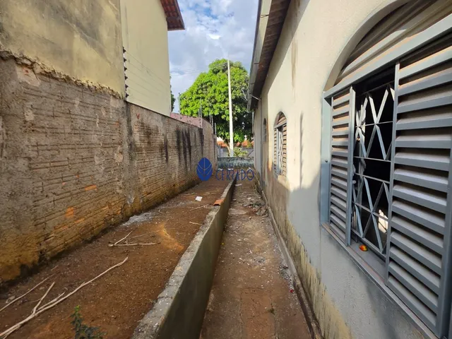 Imagem 14: Oportunidade no Bairro Santo André: Casa à Venda em Amplo Terreno - Anápolis