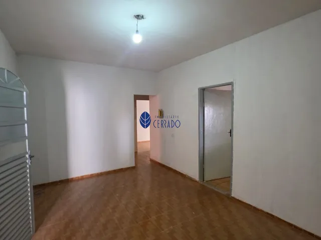 Imagem 7: Oportunidade no Bairro Santo André: Casa à Venda em Amplo Terreno - Anápolis