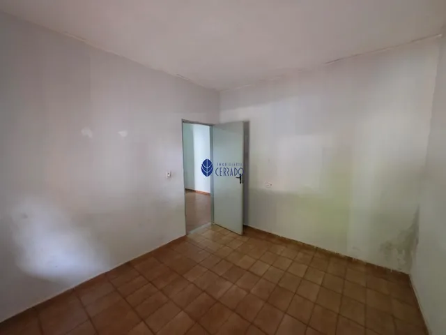 Imagem 8: Oportunidade no Bairro Santo André: Casa à Venda em Amplo Terreno - Anápolis