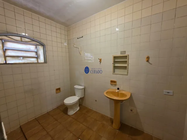 Imagem 5: Oportunidade no Bairro Santo André: Casa à Venda em Amplo Terreno - Anápolis