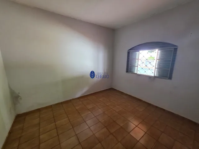 Imagem 6: Oportunidade no Bairro Santo André: Casa à Venda em Amplo Terreno - Anápolis