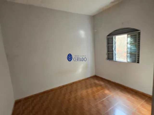 Imagem 9: Oportunidade no Bairro Santo André: Casa à Venda em Amplo Terreno - Anápolis
