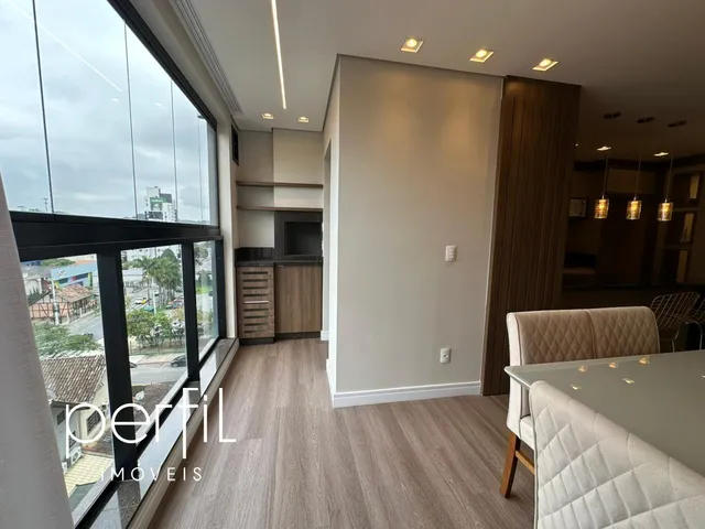 Imagem 11: Apartamento Semi-mobiliado à venda na Anita Garibaldi, Joinville-SC: 2 suítes e 2
