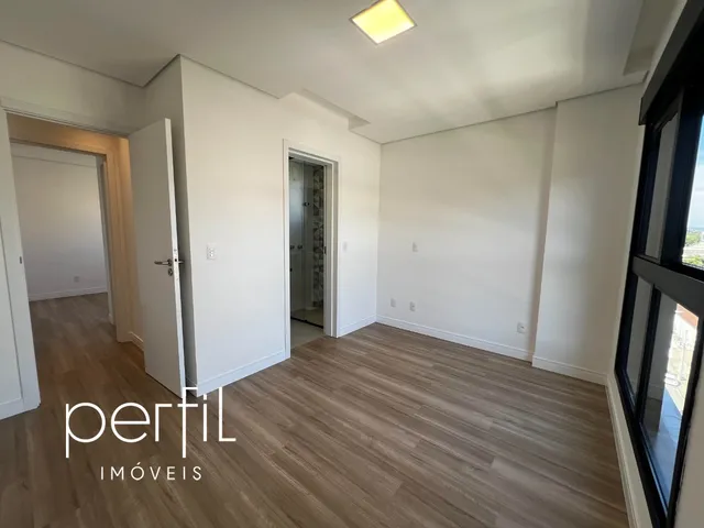 Imagem 15: Apartamento à venda em Joinville-SC, bairro Anita Garibaldi: 2 suítes, 2 vagas de