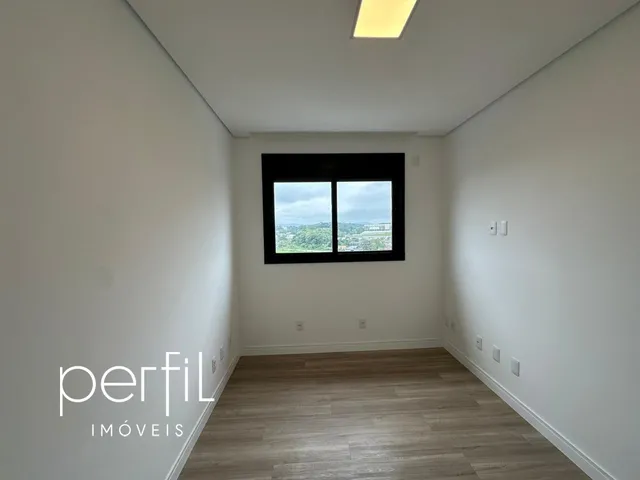 Imagem 7: Apartamento à venda em Joinville-SC, bairro Anita Garibaldi: 2 suítes, 2 vagas de
