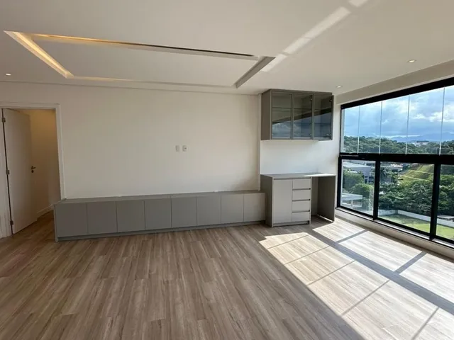 Imagem 3: Apartamento de 3 quartos com 1 suíte, 2 demi-suítes e 2 vagas de garagem à venda em
