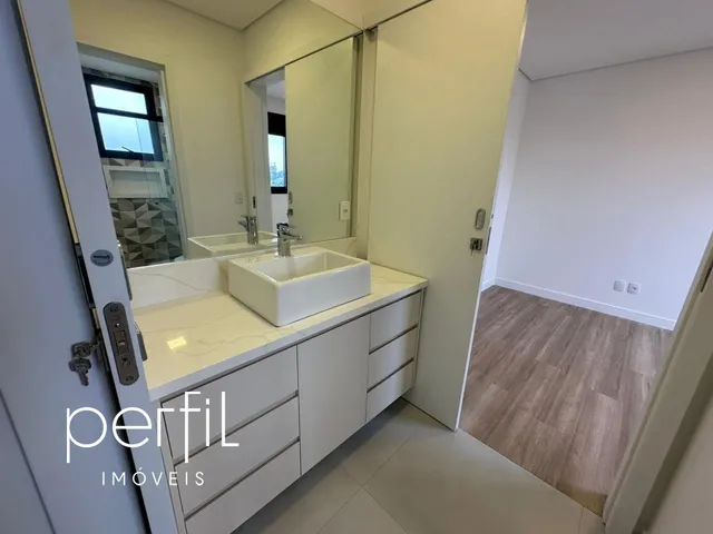 Imagem 4: Apartamento de 3 quartos com 1 suíte, 2 demi-suítes e 2 vagas de garagem à venda em