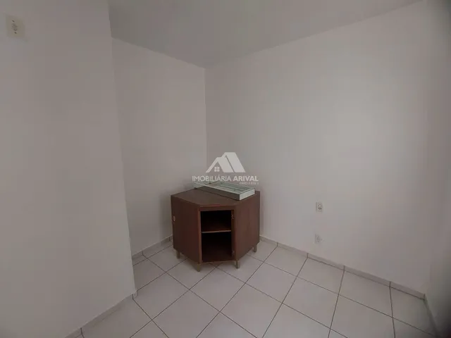Imagem 13: APARTAMENTO SEMIMOBILIADO PINHEIRINHO