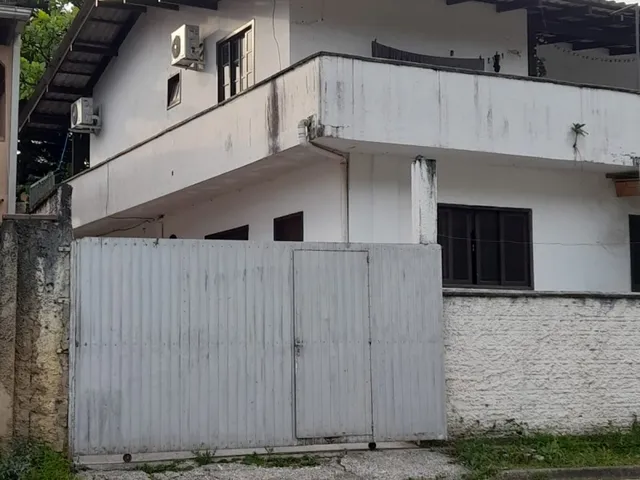 Imagem: CASA COM BOA LOCALIZAÇÃO NO BAIRRO SOUZA