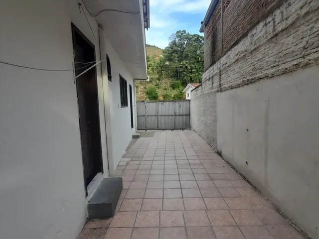 Imagem 3: CASA COM BOA LOCALIZAÇÃO NO BAIRRO SOUZA CRUZ