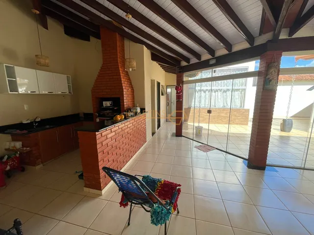 Imagem 2: Casa à venda no bairro Miranda - Araguari/MG