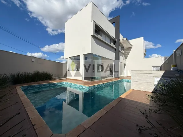 Imagem: SOBRADO 3 SUÍTES C/ PISCINA, CONDOMÍNIO