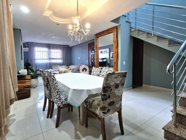 Imagem: Casa à venda no bairro Hípica - Porto