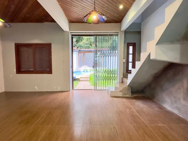 Imagem 2: Sobrado à venda no bairro Ponta Grossa - Porto Alegre/RS