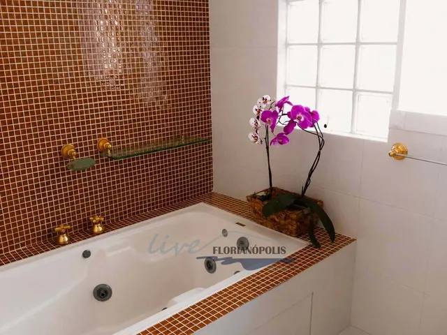 Imagem 14: Casa Padrão para alugar e Aluguel em Jurerê Internacional Florianópolis-SC