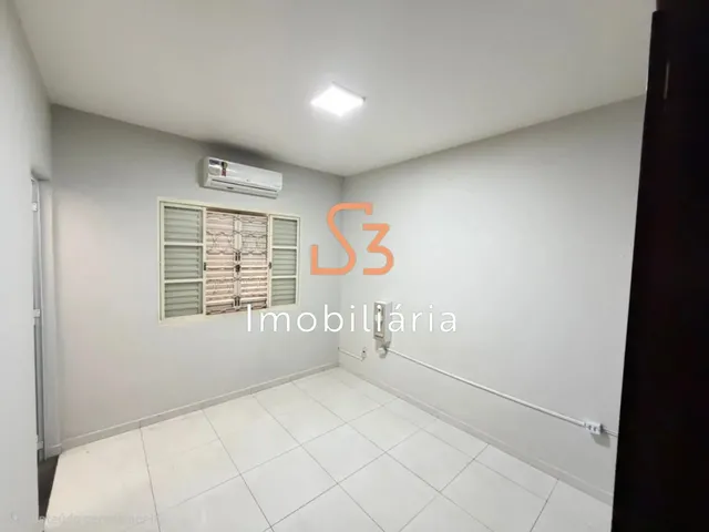 Imagem 2: Casa para Locação no Bairro Martins em Uberlândia-MG: 3 quartos, 2 suítes, 4