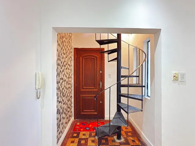 Imagem 11: Cobertura À Venda na Cidade Baixa, Porto Alegre, 3 Suítes, 210M², Sacadas e Espaço Gourmet