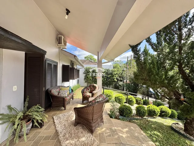 Imagem: Casa À Venda Bairro Carneiros, 3 Dormitórios