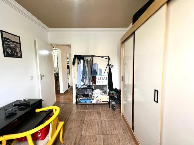 Imagem 8: Venda de Apartamento de 2 Quartos no Bairro Kennedy, Contagem-MG: 1 Banheiro, 1 Vaga de