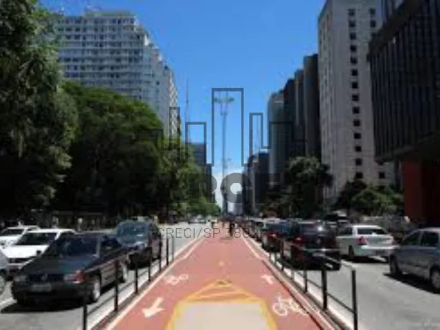 Imagem 2: Conjunto Comercial Mobiliado na Paulista com 350m² em Edifício Moderno
