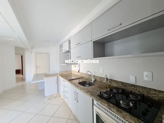 Imagem 7: Locação Anual com 02 suítes e 1 vaga de garagem privativa localizado em rua reta ao