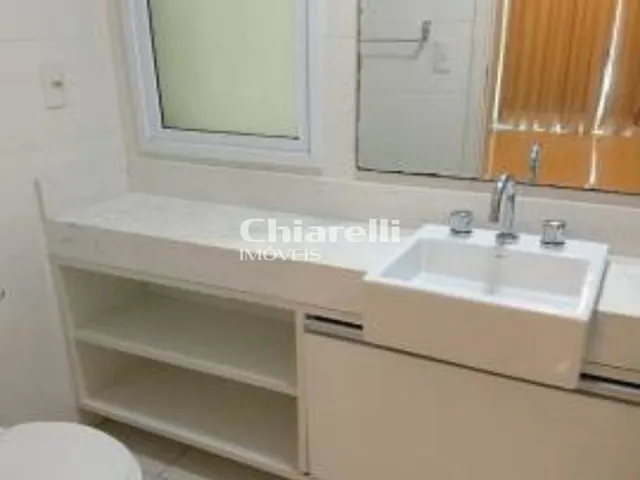 Imagem 2: Apartamento de 3 quartos em Icaraí, Niterói-RJ: 4 banheiros, 2 vagas de garagem, 130m²
