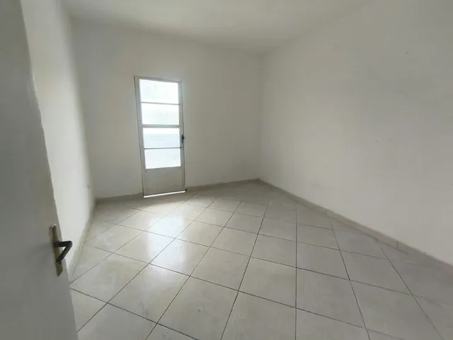 Imagem 14: Venda - Casas - 2 dormitórios - Campo Grande - Rio de Janeiro - RJ