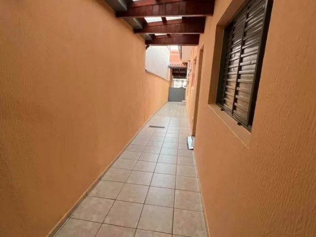 Imagem 3: CASA À VENDA - Bom Retiro Rua Vila do Conde Área Construída: 131m² ️ 02 quartos