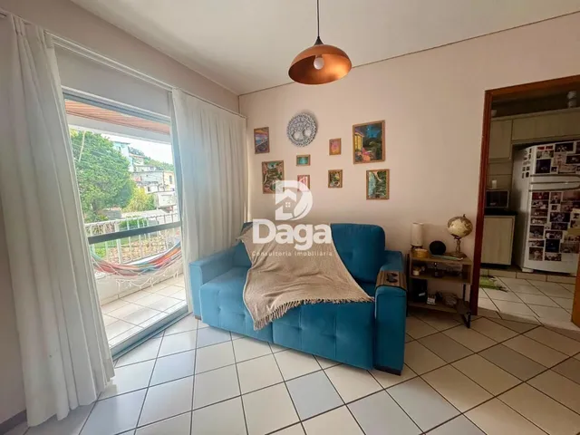 Imagem: O apartamento possui 1 Dormitório, 1 Banheiro, 1 Vaga na