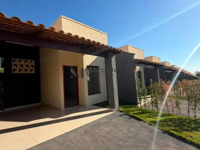 Imagem: A casa em condomínio possui 3 Dormitórios, 1 Banheiro, 2