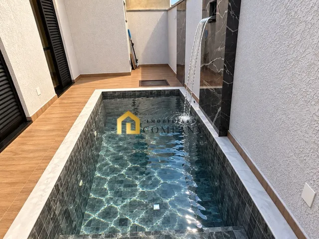 Imagem: A casa em condomínio possui 3 Dormitórios, 1 Suíte, 2