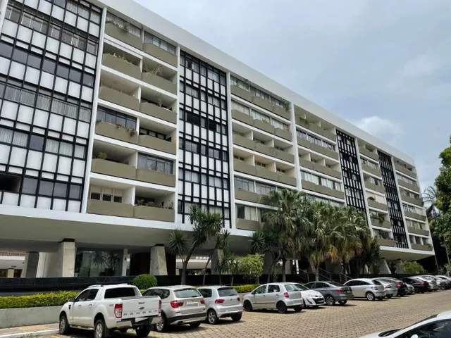 Imagem 7: VENDA - SQS 316 - APARTAMENTO DE CANTO - 247 M² - 4 QUARTOS - 2 SUÍTES - NASCENTE