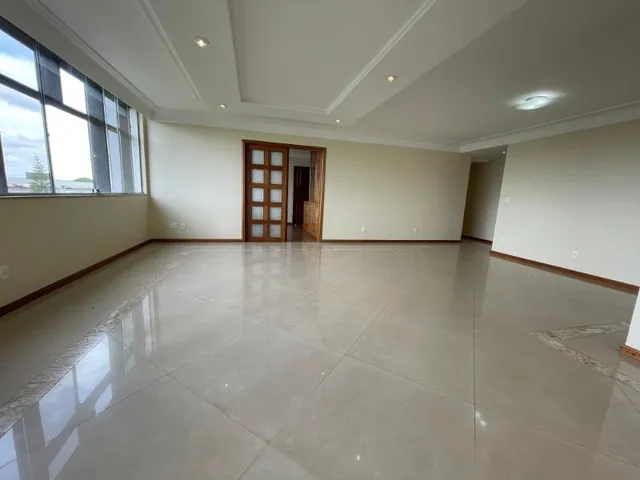 Imagem 6: VENDA - SQS 316 - APARTAMENTO DE CANTO - 247 M² - 4 QUARTOS - 2 SUÍTES - NASCENTE