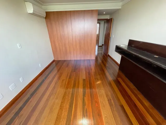 Imagem 3: VENDA - SQS 316 - APARTAMENTO DE CANTO - 247 M² - 4 QUARTOS - 2 SUÍTES - NASCENTE