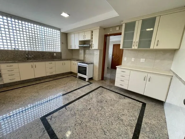 Imagem 15: VENDA - SQS 316 - APARTAMENTO DE CANTO - 247 M² - 4 QUARTOS - 2 SUÍTES - NASCENTE