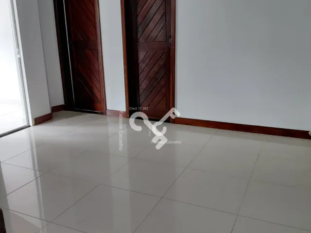 Imagem 6: ESTRADA DO COCO, Abrantes. Duplex composto de 4 quartos sendo 1 suíte superior e 1