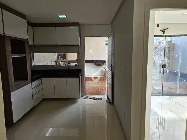 Imagem 4: ESTRADA DO COCO, Abrantes. Casa térrea composta de 2 quartos sendo 1 suíte e 1 quarto
